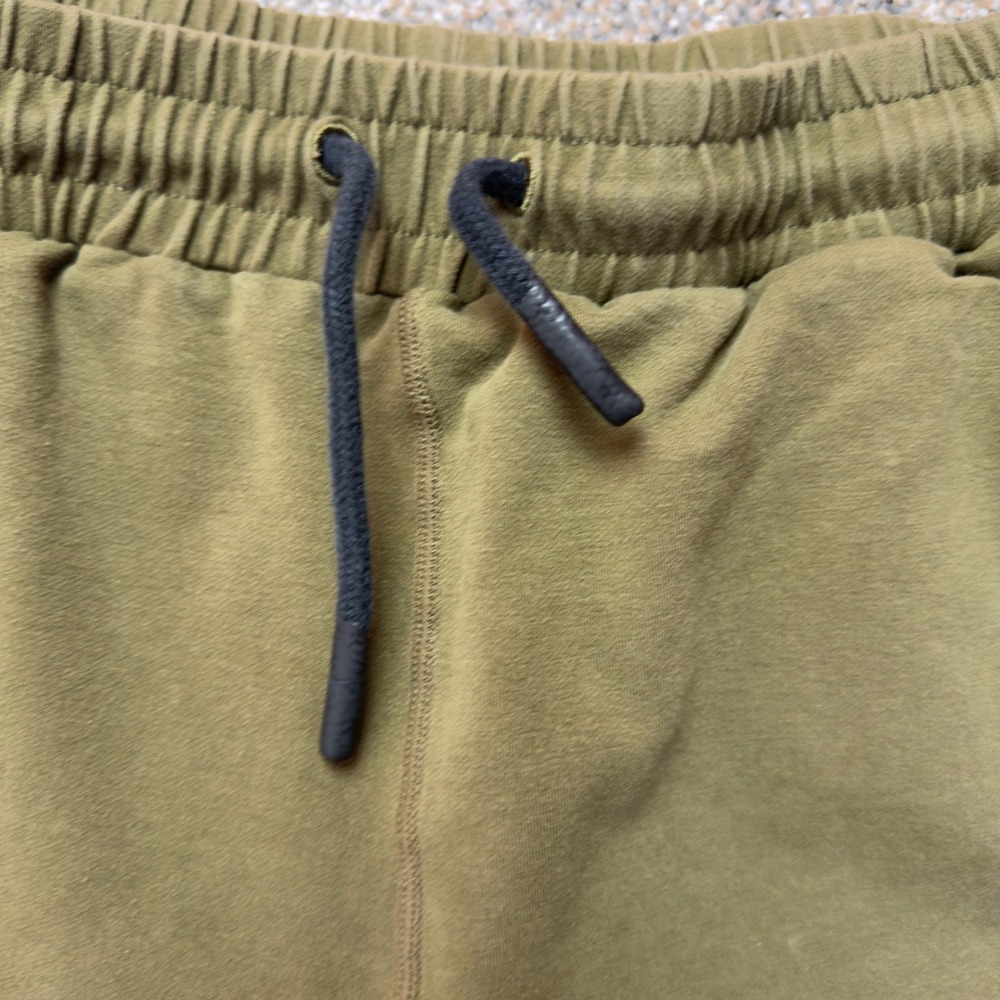 VO Olive Athletic Men's Shorts with Zip Pockets - Picture 7 of 11